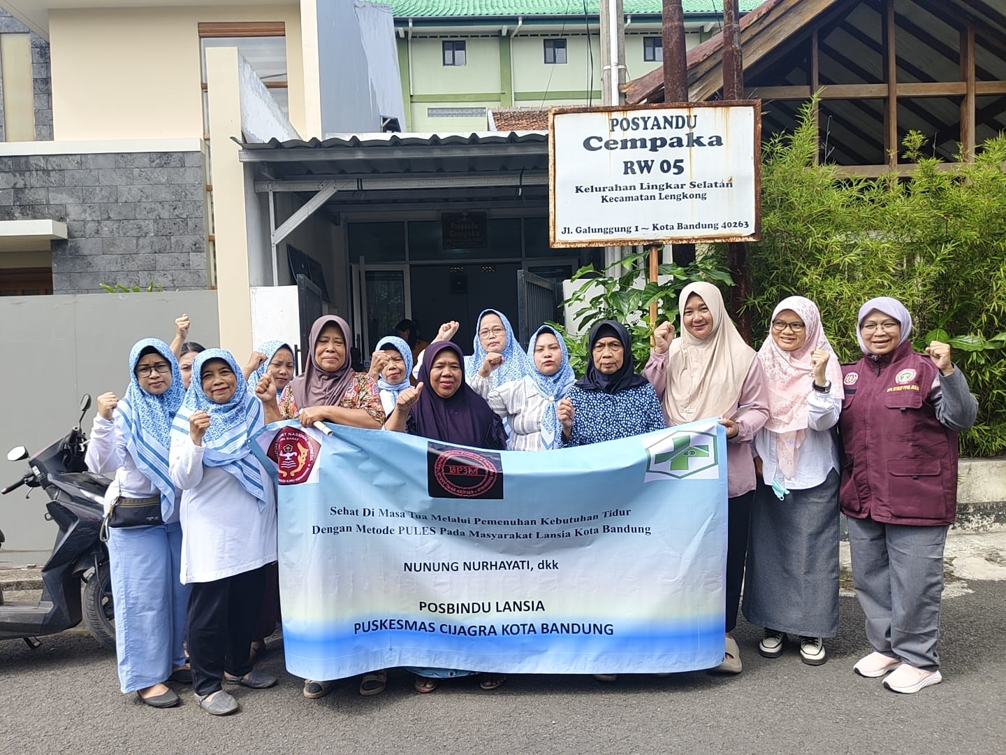 Sehat di Masa Tua Melalui Pemenuhan Kebutuhan Tidur dengan Metode PULES Penyuluhan Lansia di Posyandu Cempaka, Kota Bandung